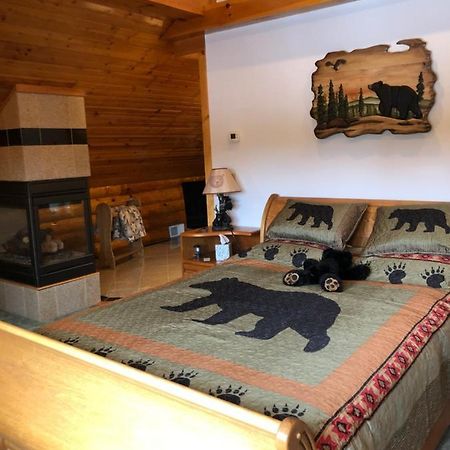 Black River Crossing Bed & Breakfast Bessemer Exterior photo